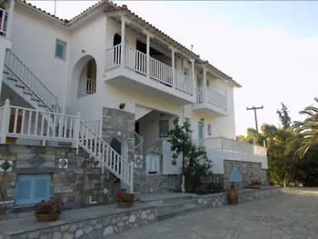 Dell' Angelo Ξενοδοχείο με διαμερίσματα 2*