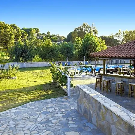 Dell' Angelo Aparthotel 2*